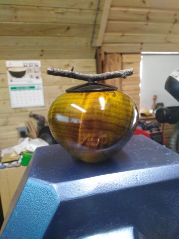 Gary Lowe: Woodturning